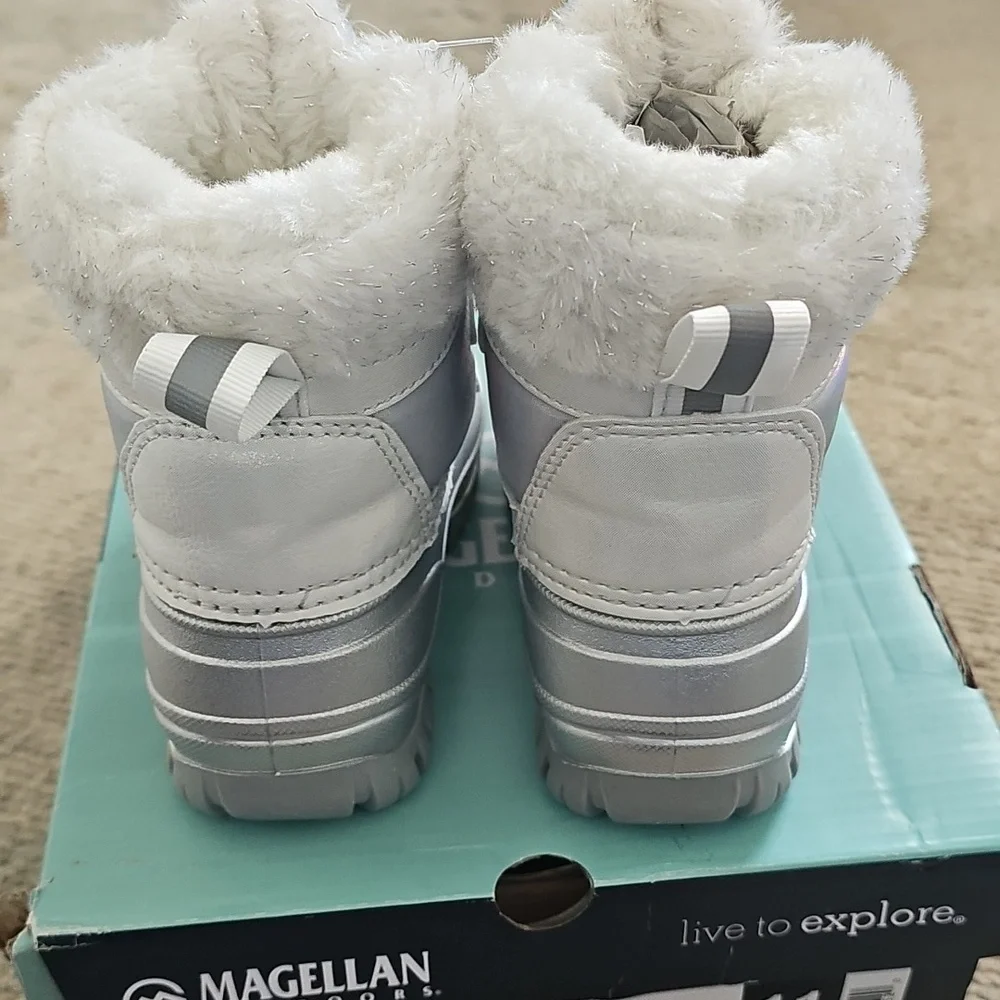 Magellan Outdoors Toddler Girls‎ Rain Snow Boots Size 11